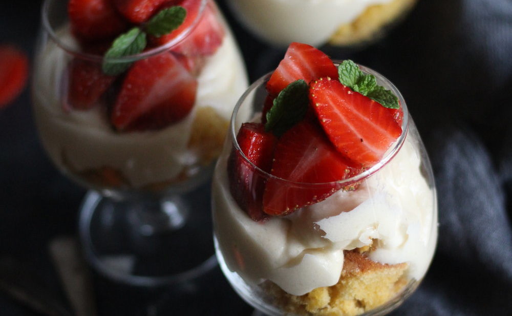 lemon and cream trifles