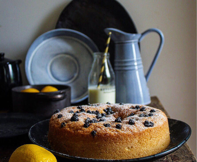 lemon and blueberry cake