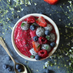 RASPBERRY OATS SMOOTHIE