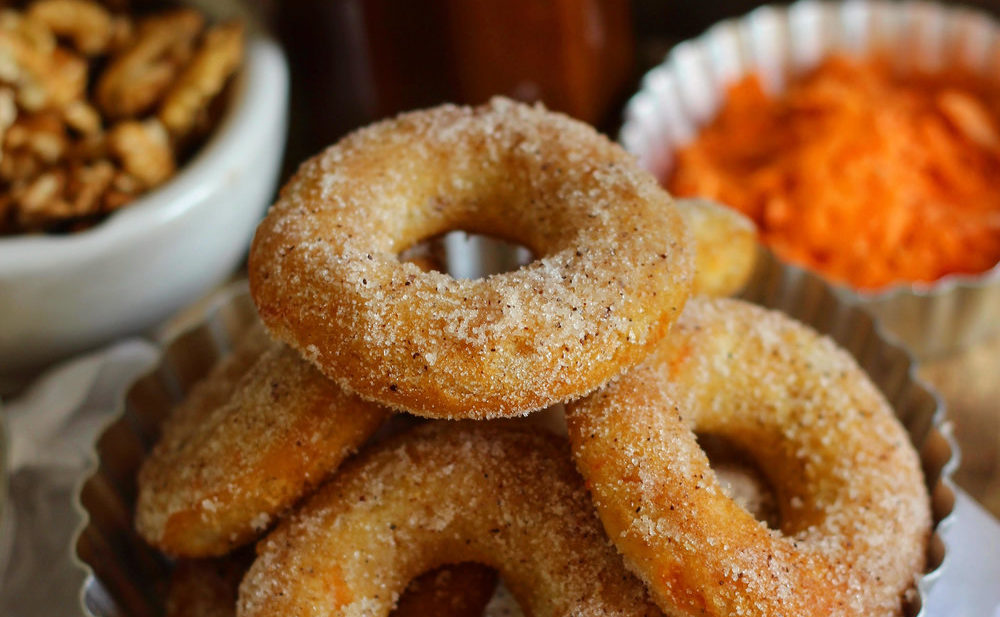 carrot cake donuts