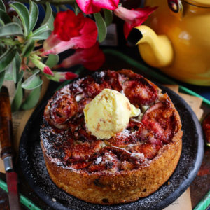 UPSIDE DOWN FIG CAKE