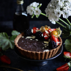 VEGAN GLUTEN FREE CHOCOLATE TART