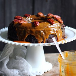 SALTED CARAMEL CAKE