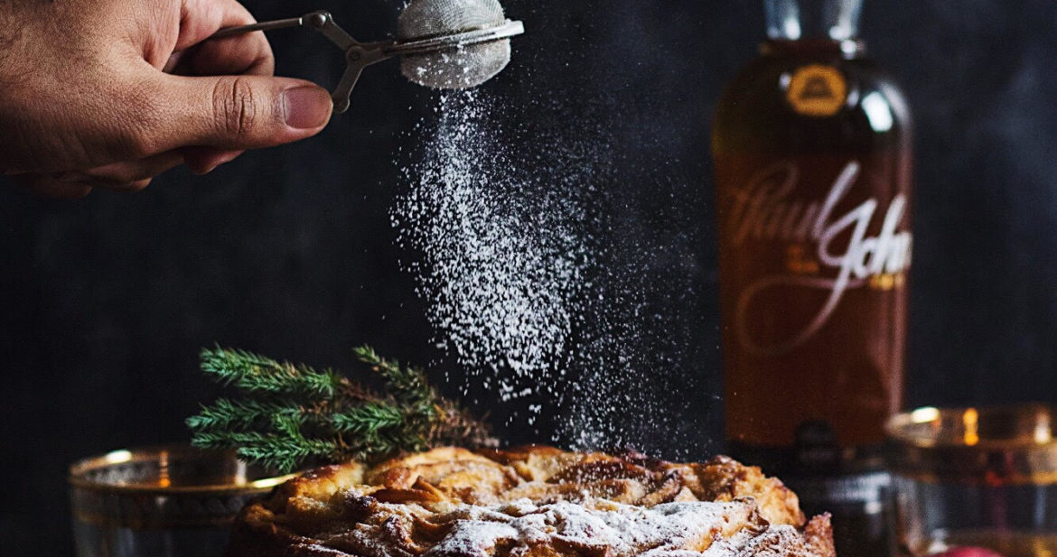 whiskey apple cake