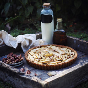 MAPLE AND APPLE TART