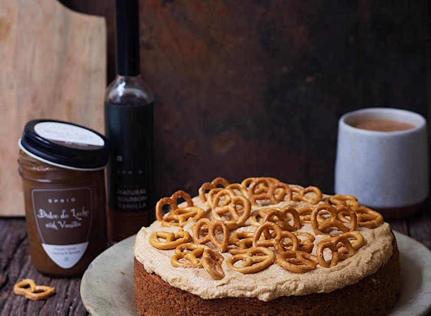 easy walnut cake