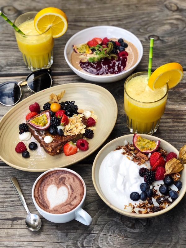  COFFEE AND COCONUTS. vegetarian food and desserts in amsterdam