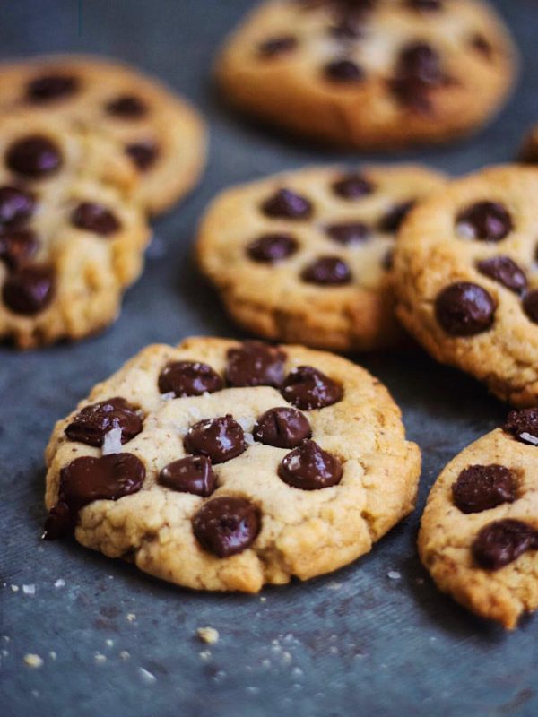 eggless chocolate chip cookies