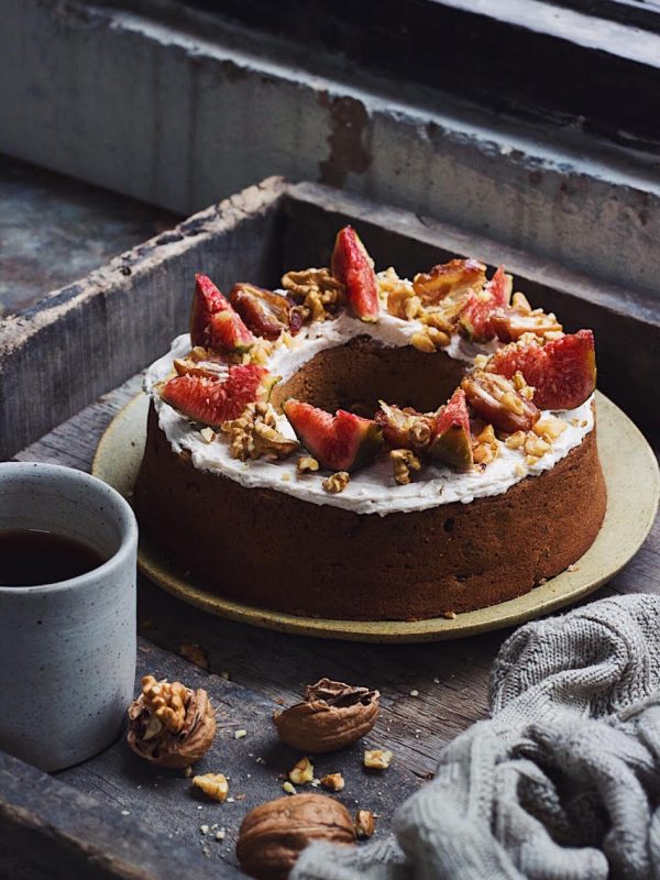 DATE AND WALNUT CAKE