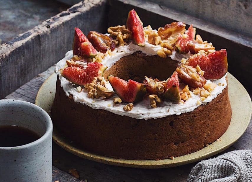 DATE AND WALNUT CAKE