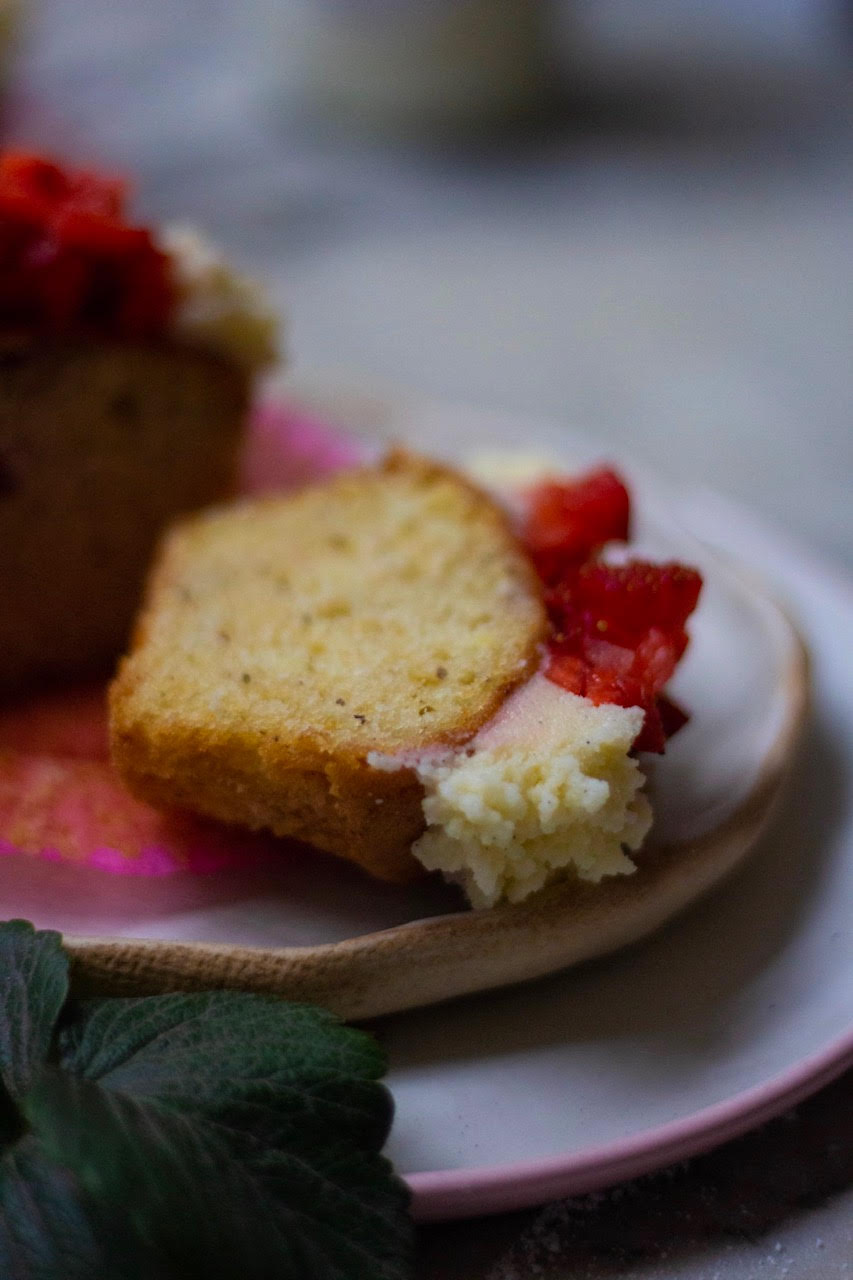 vegan strawberry cupcakes