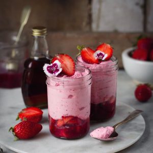 Eggless Strawberry Mousse without gelatine