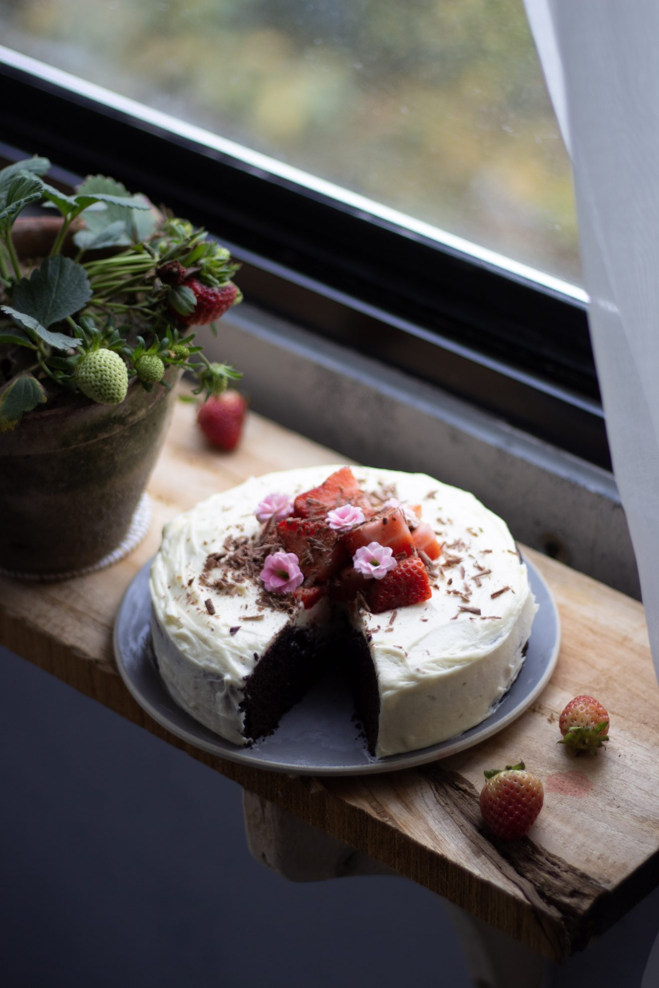 Eggless Strawberry Chocolate Cake - Bake with Shivesh