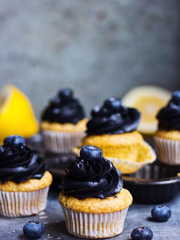 Eggless lemon cupcakes