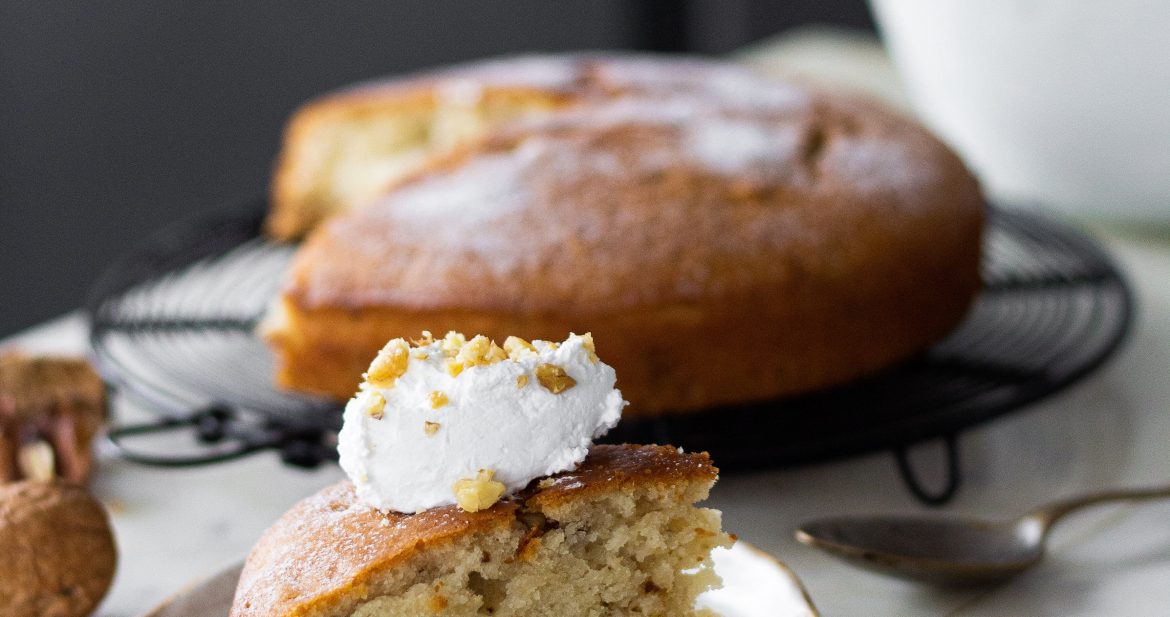 Eggless Vanilla Sponge Cake
