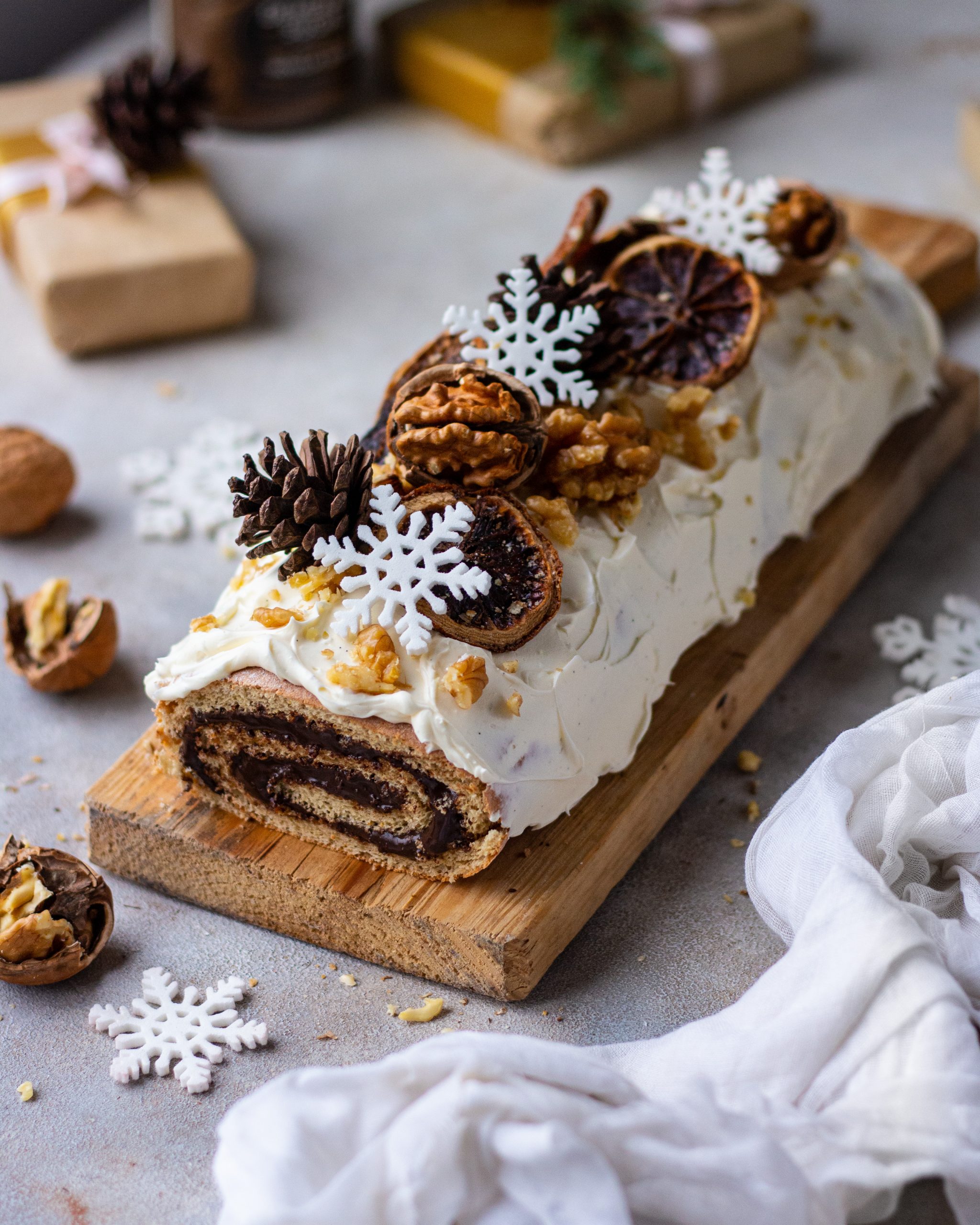 Chocolate Mocha Cream Cake #ChocolateCakeDay