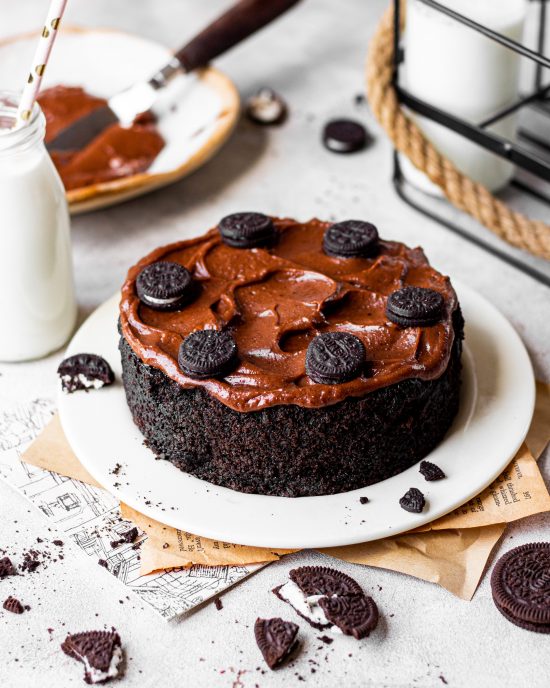 Oreo biscuit cake - Bake with Shivesh