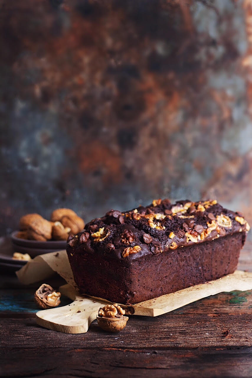 https://bakewithshivesh.com/wp-content/uploads/2020/07/TRIPLE-CHOCOLATE-BANANA-BREAD.jpg