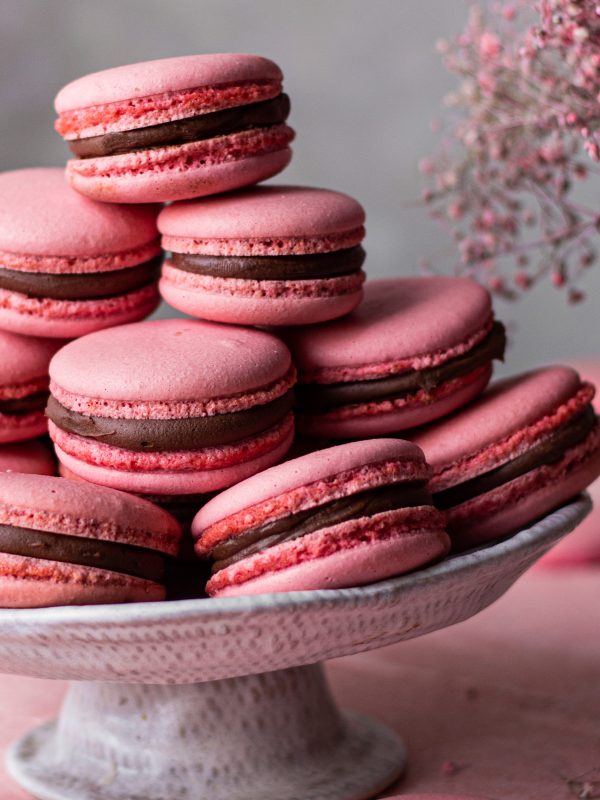 eggless macarons