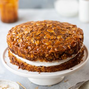 caramelized almond vanilla cake