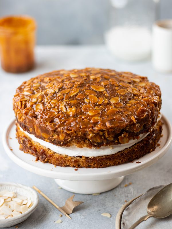 almond vanilla cake