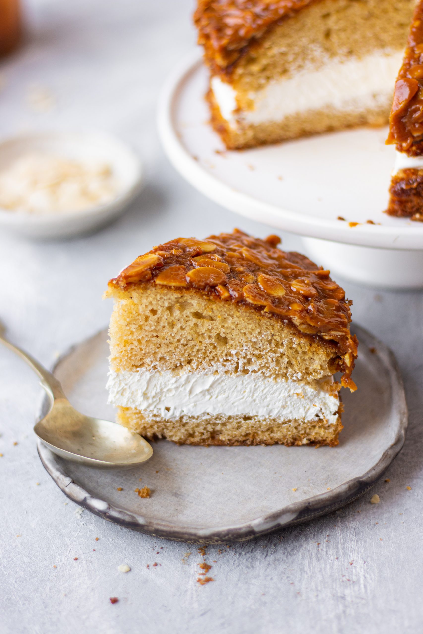 caramelized almond vanilla cake - Bake with Shivesh