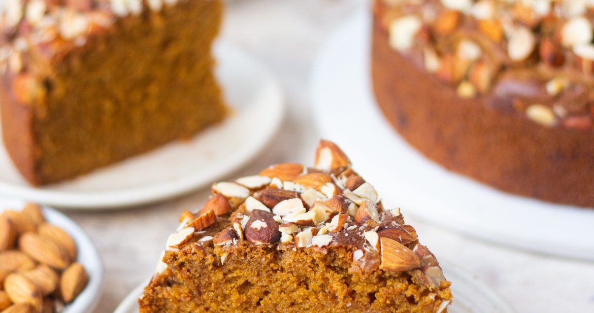 atta jaggery cake