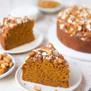 Eggless Atta Jaggery Cake