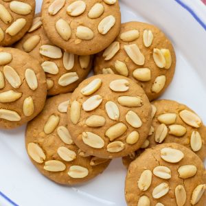 3 ingredient peanut butter cookies- eggless