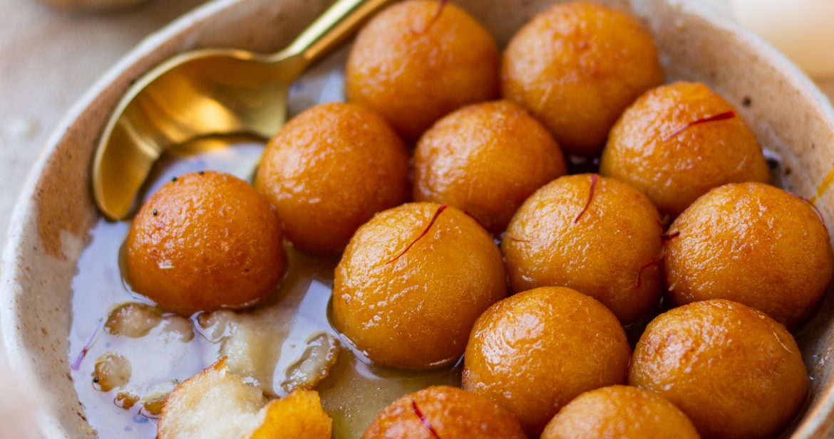 bread gulab jamun
