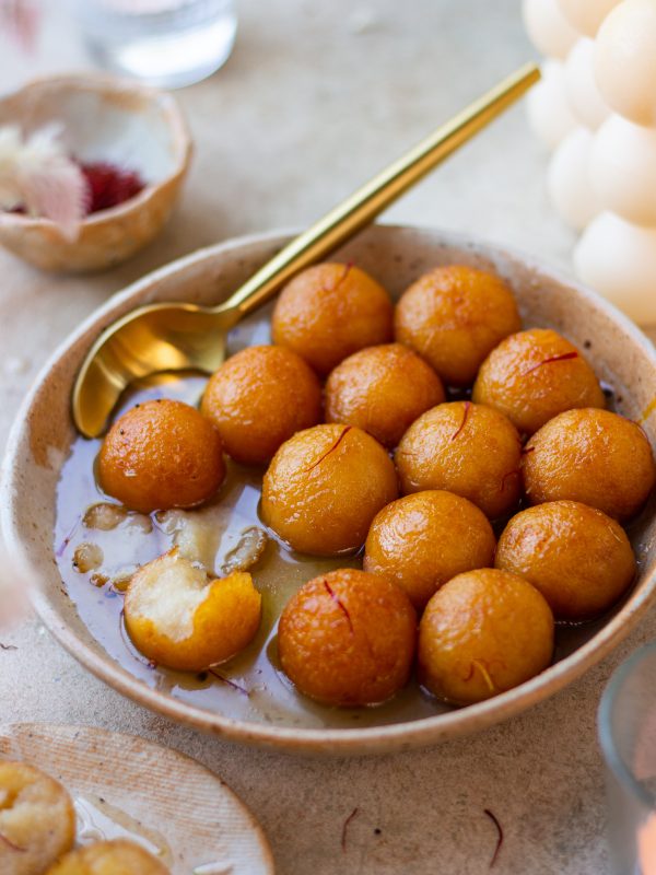 bread gulab jamun