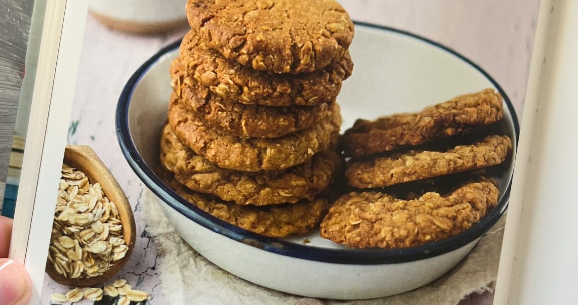 wholewheat oat and ginger cookies