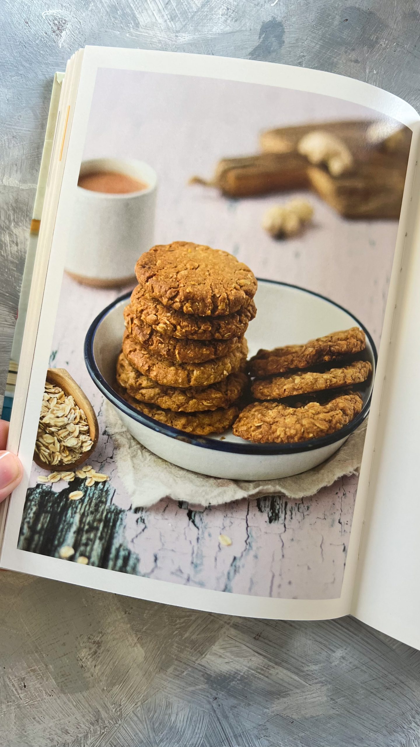 wholewheat oat and ginger cookies