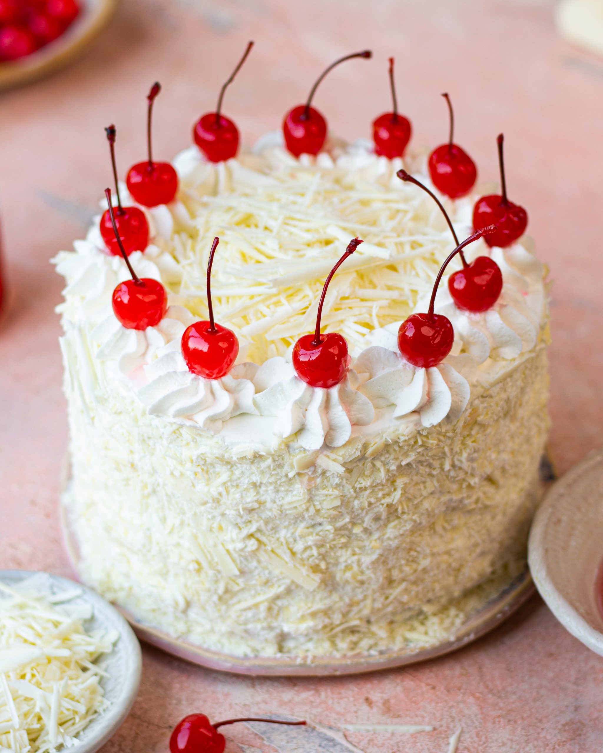 bezvaječný bílý lesní koláč