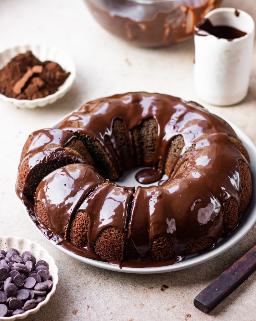 EGGLESS COFFE CAKE WITH CHOCOLATE GLAZE - Bake with Shivesh