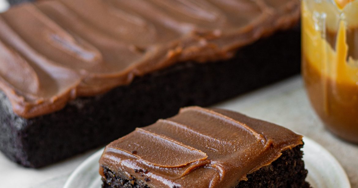 my favourite eggless chocolate cake
