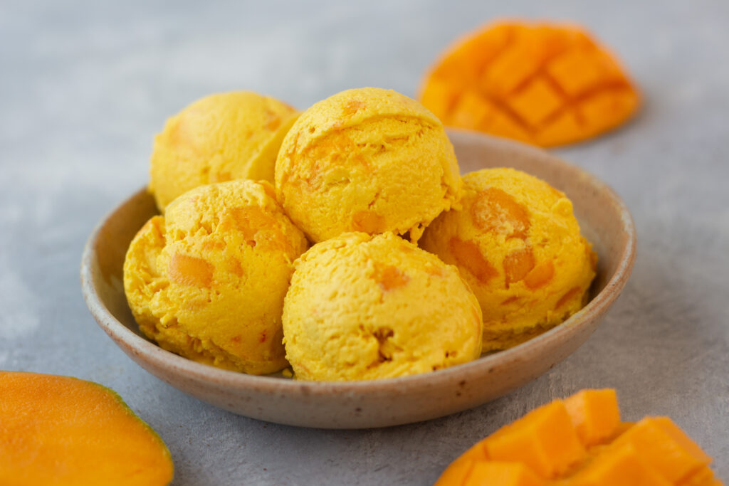 mango ice cream - Bake with Shivesh