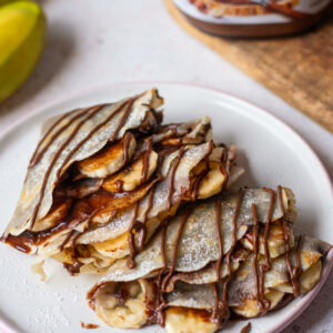 EGGLESS NUTELLA CREPES