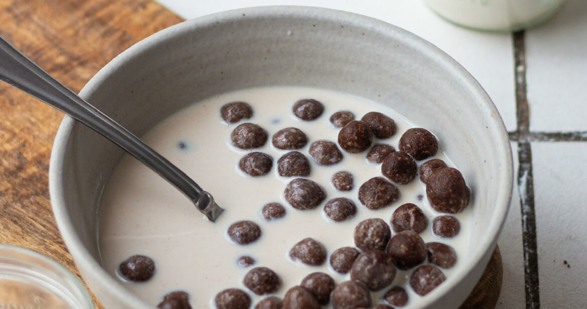 Chocolate cereal at home