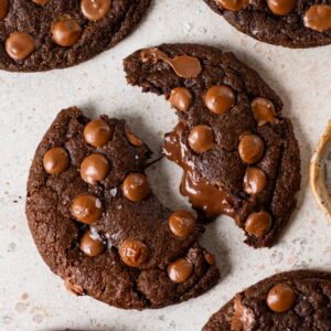 NUTELLA STUFFED COOKIES