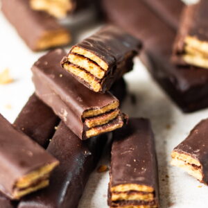 KITKAT