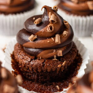 EGGLESS CHOCOLATE CUPCAKES WITH CONDENSED MILK