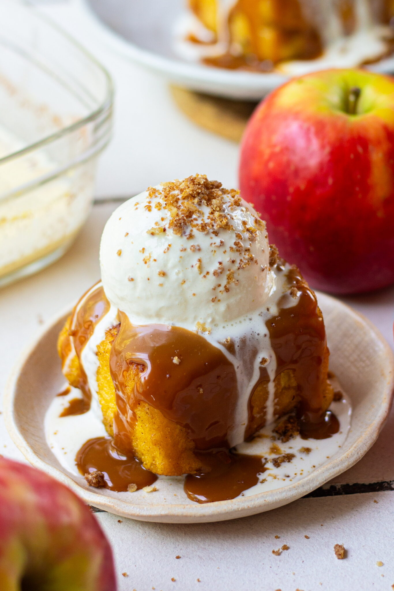 APPLE PIE FRENCH TOAST - Bake with Shivesh