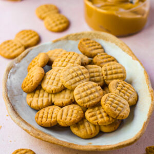 EGGLESS PEANUT BUTTER COOKIES