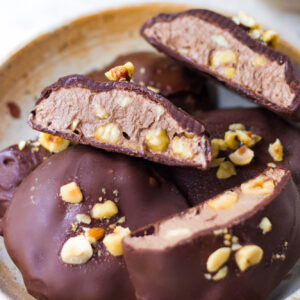 CHOCOLATE YOGURT CLUSTERS