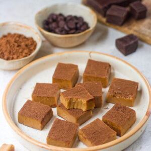 JIGGLY COFFEE CARAMEL PUDDING BITES