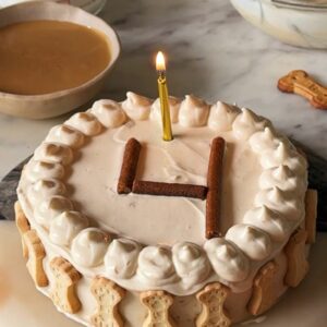 YODA’S BIRTHDAY CAKE