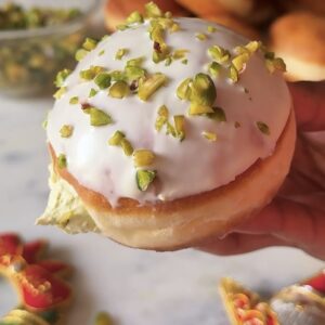 PISTACHIO BOMBOLONIS