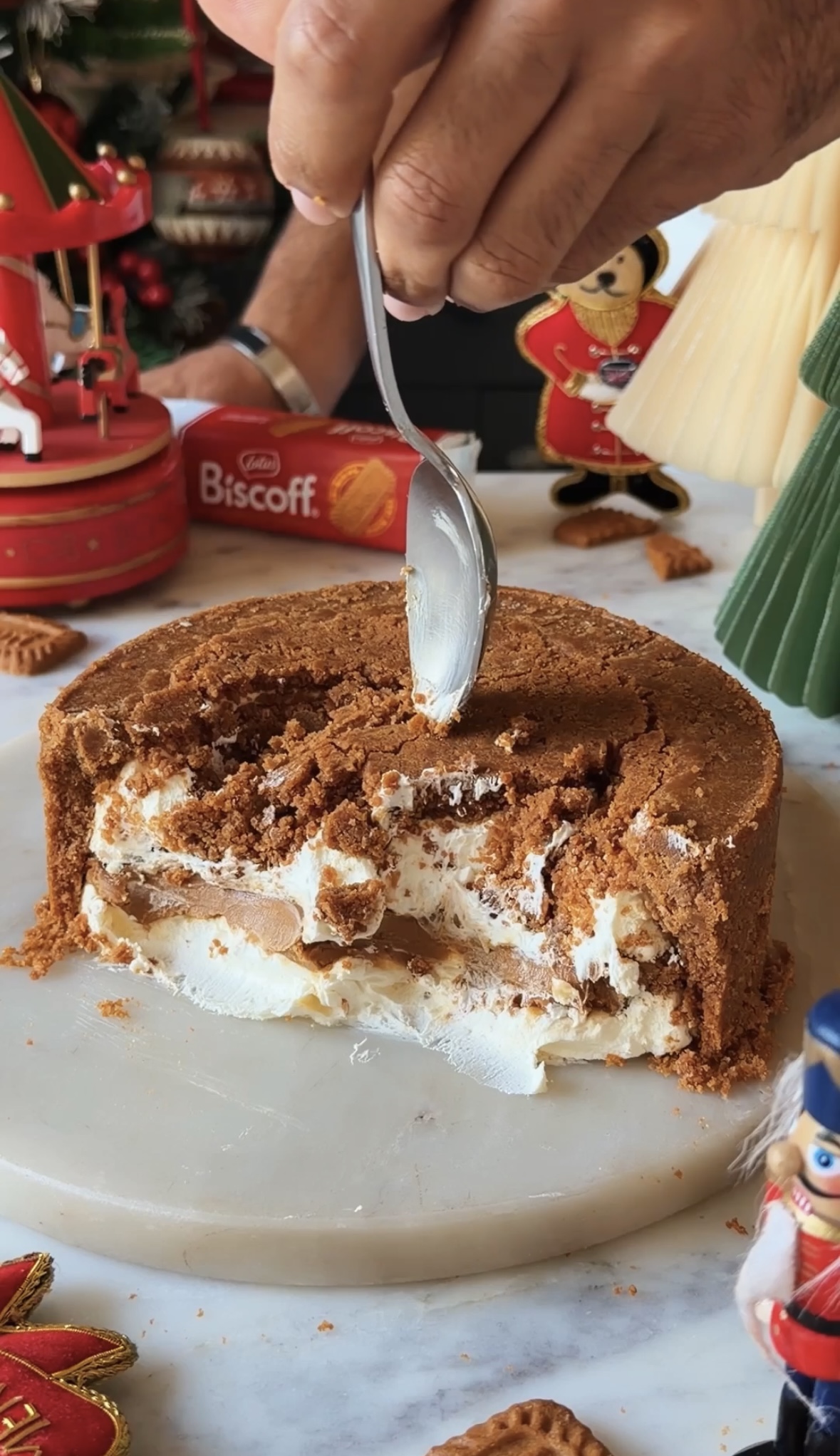 UPSIDE DOWN BISCOFF CHEESECAKE