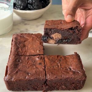 EGGLESS PRUNES BROWNIES
